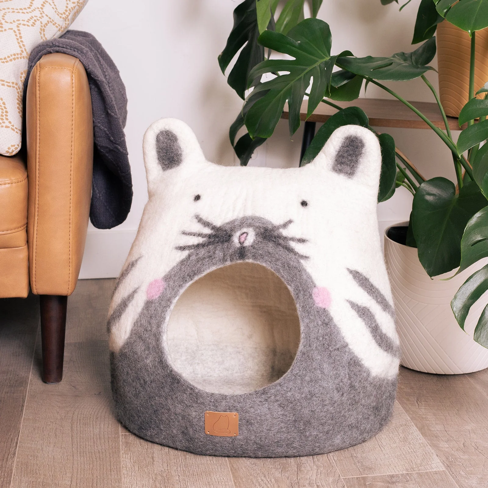 Cat Design | Ear Style Cave - Image 3