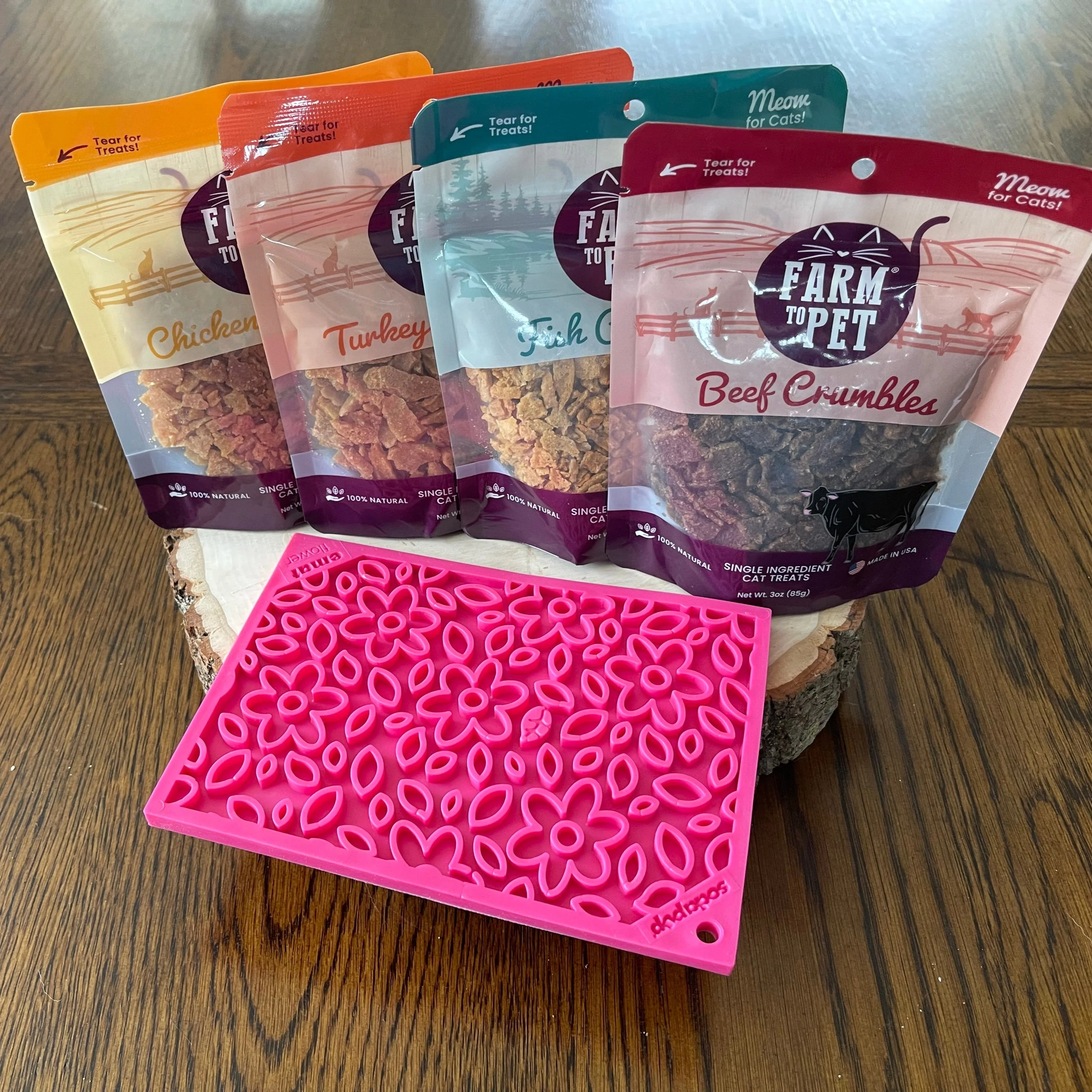 Chicken Crumbles Cat Treats | Single-Ingredient Treats for Cats - Image 4