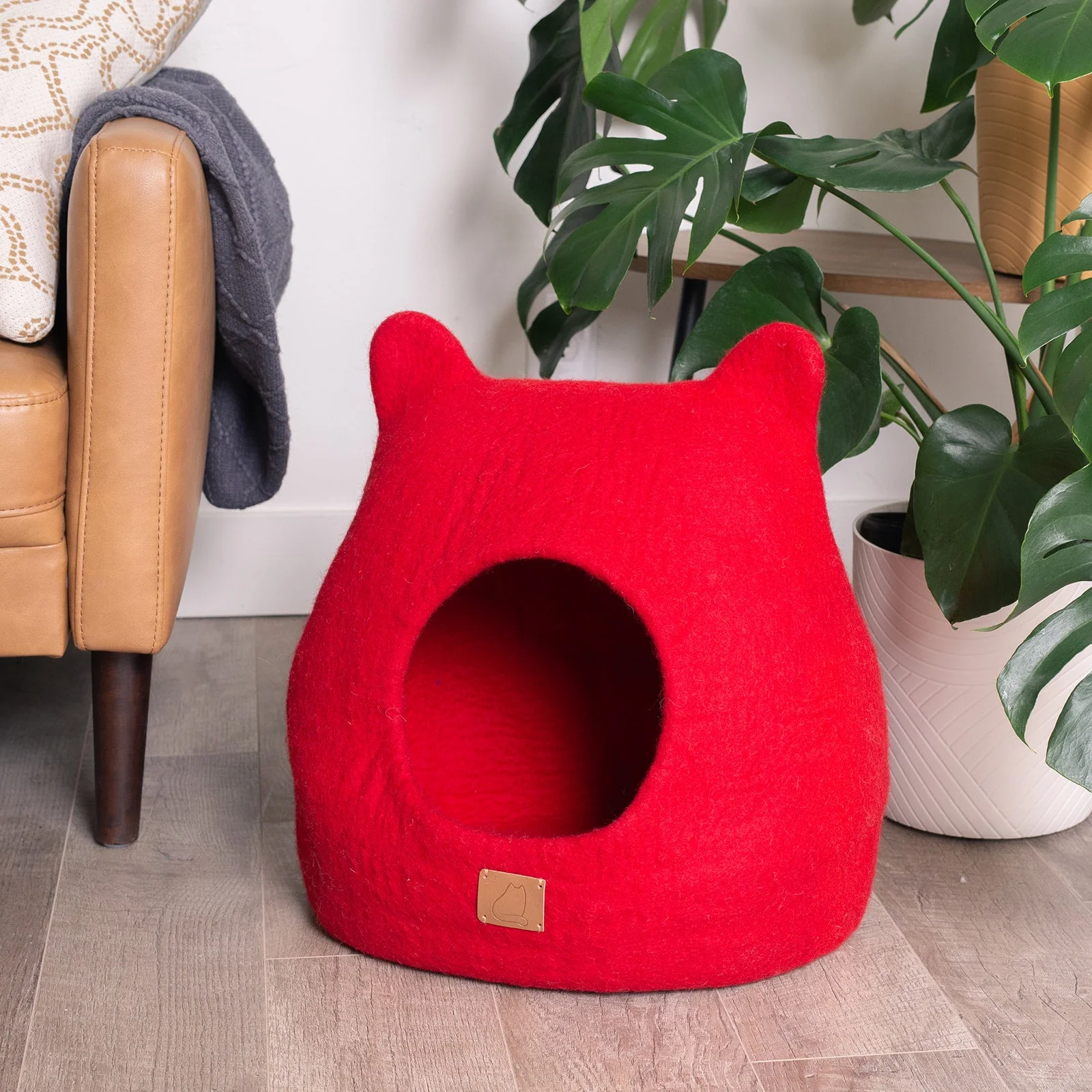 Chili Red | Ear Style Cave - Image 3