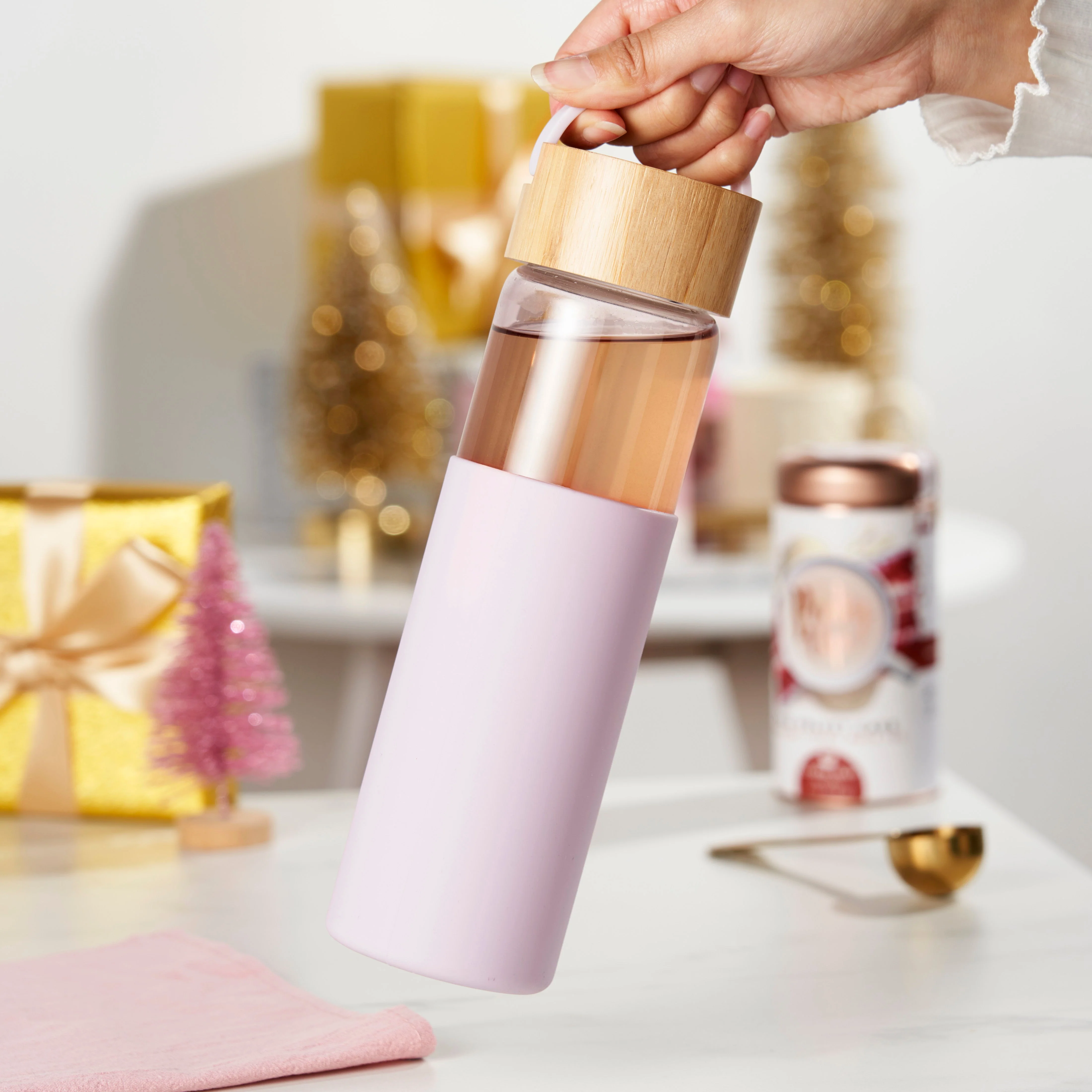 Dana Glass Travel Mug in Lavender - Image 2