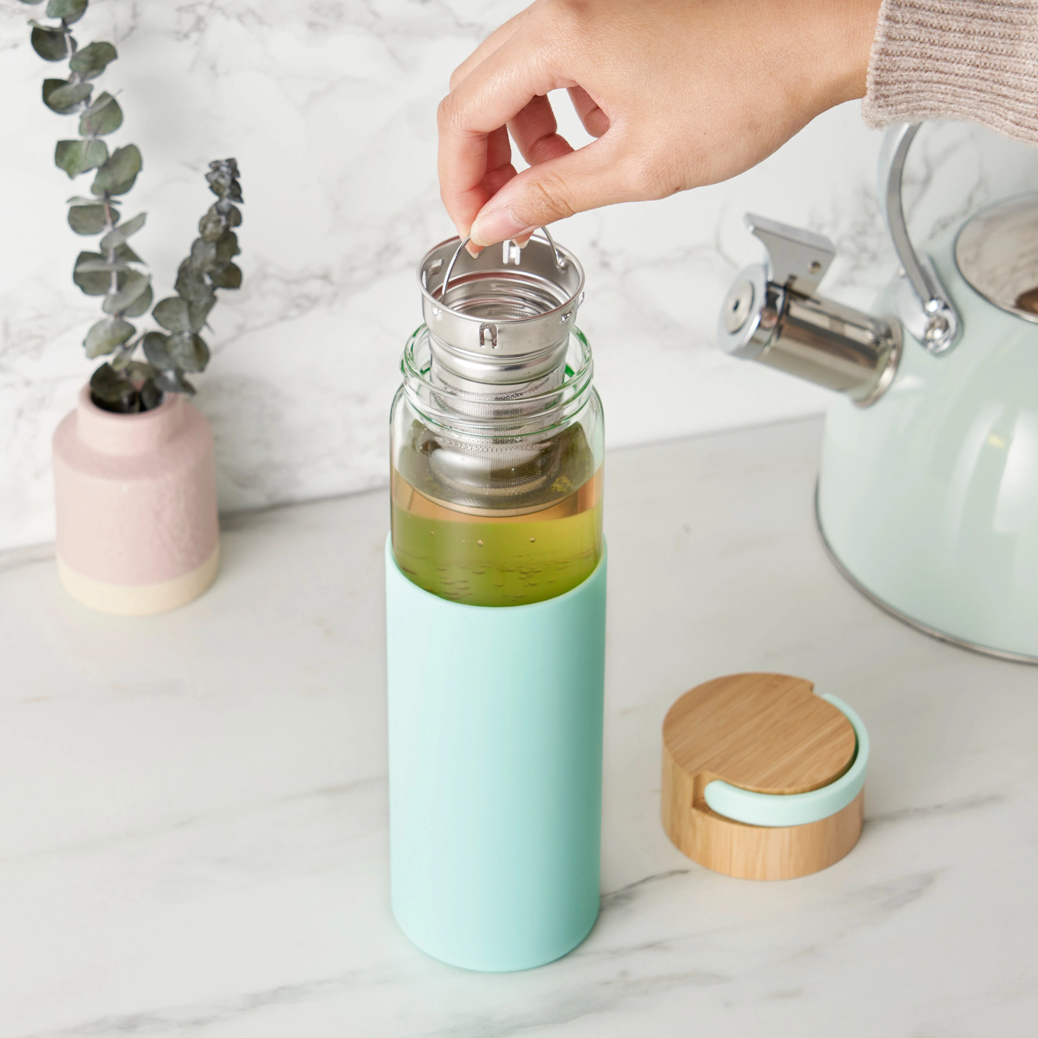 Dana Glass Travel Mug in Turquoise - Image 3