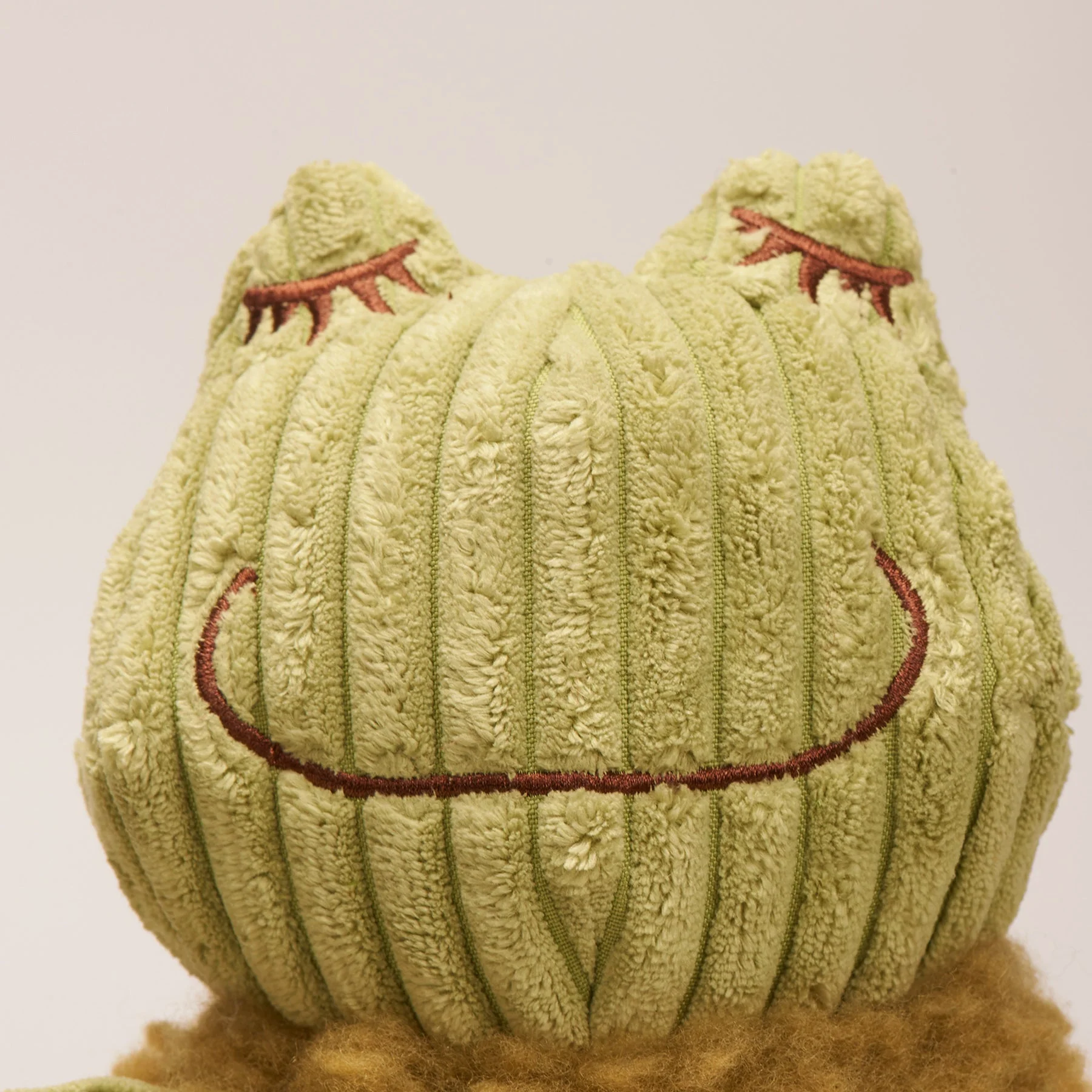 Fiona Frog HuggleFleece® FlufferKnottie™ Plush Dog Toy - Image 4
