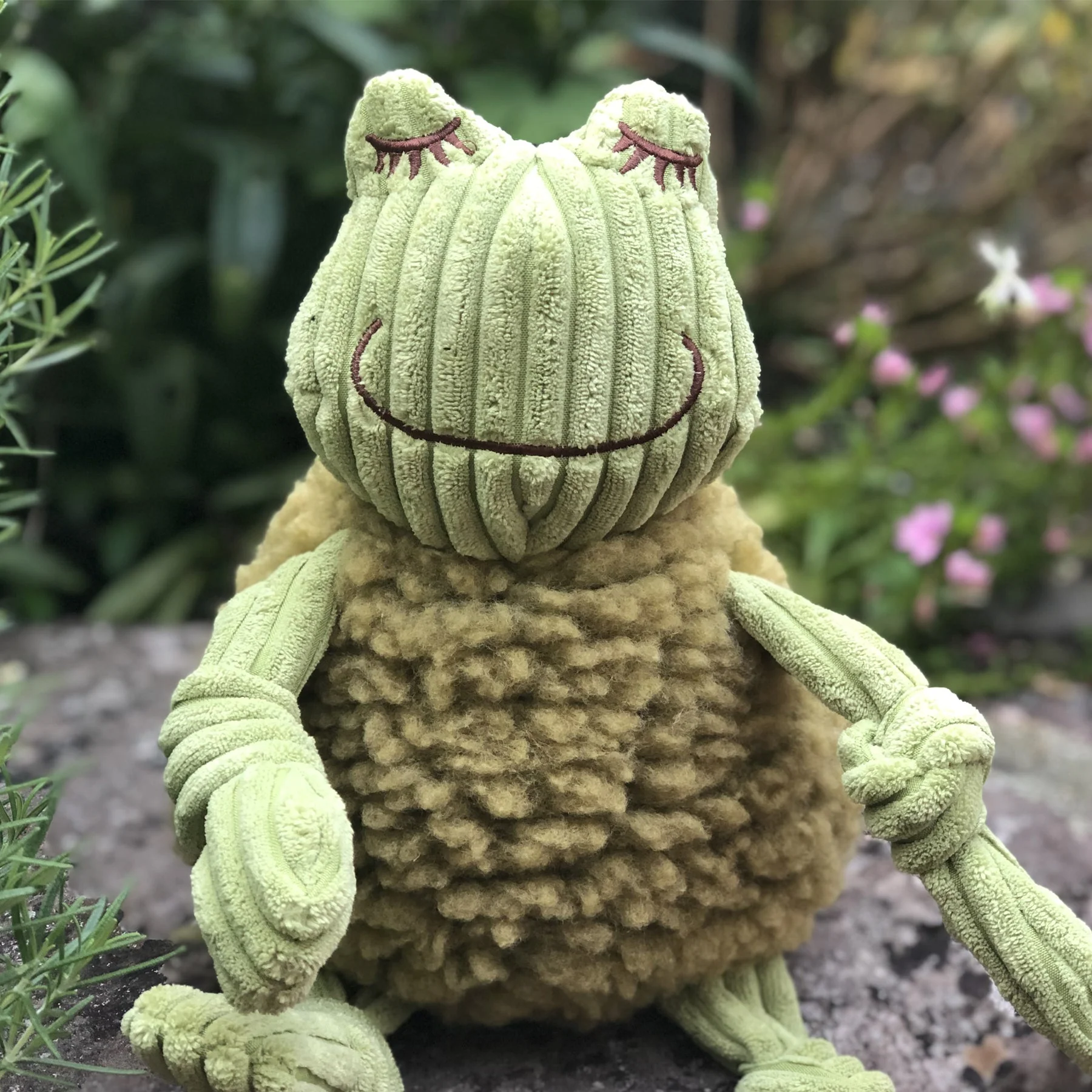 Fiona Frog HuggleFleece® FlufferKnottie™ Plush Dog Toy - Image 5