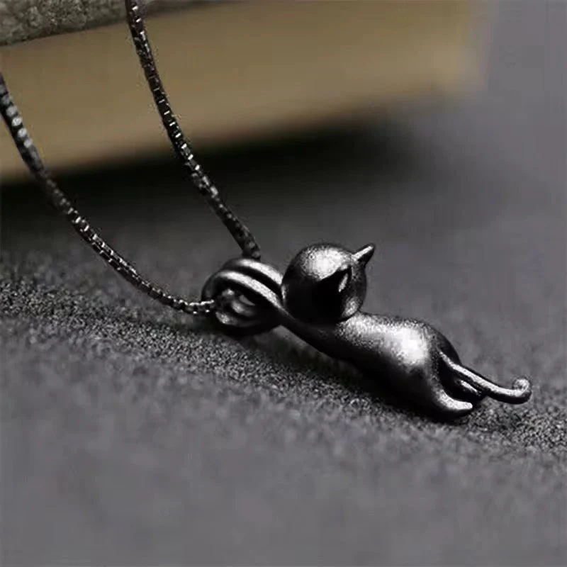 Hold On Tight Cat Necklace - Image 3