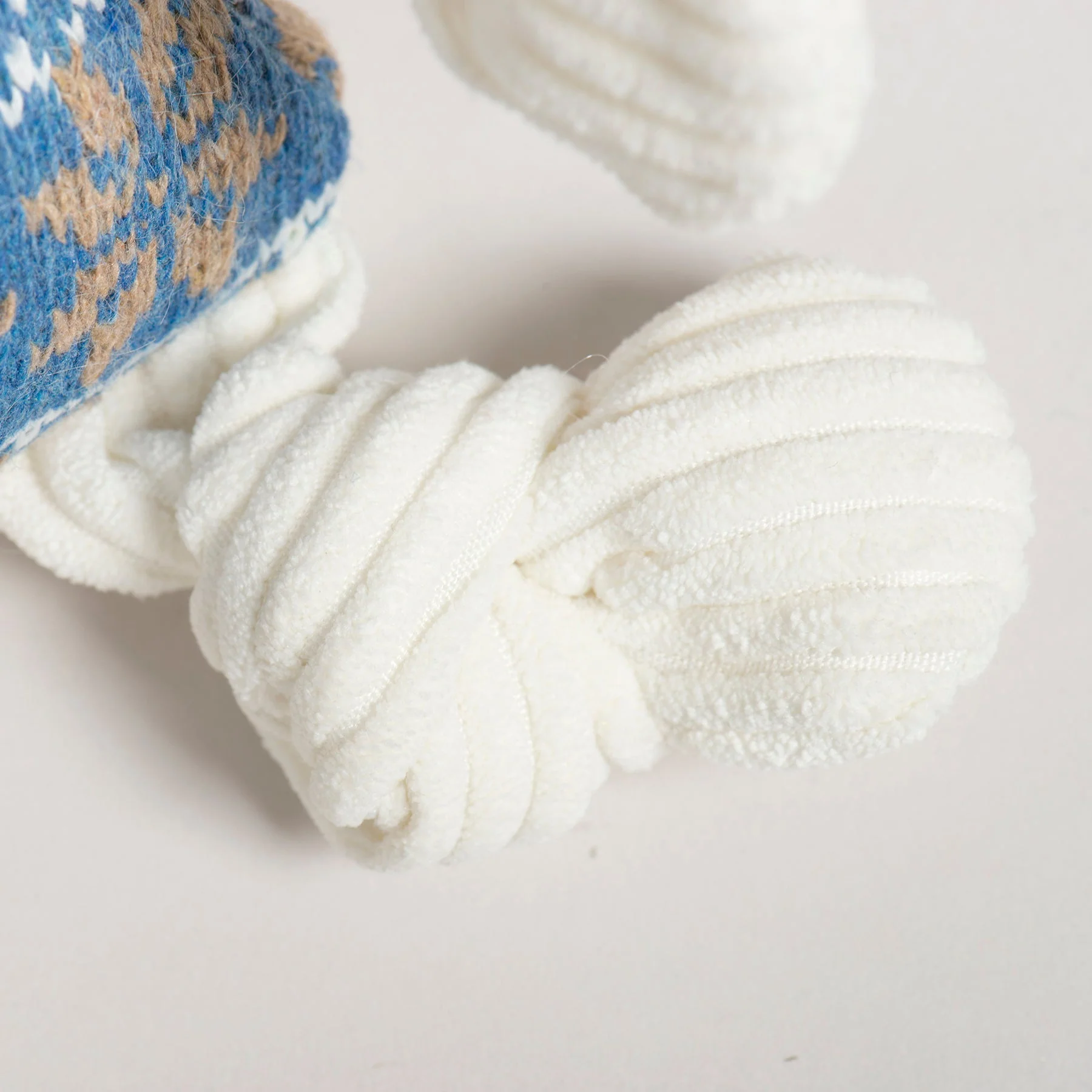 Leo Lamb Plush Dog Toy Knottie® - Image 7