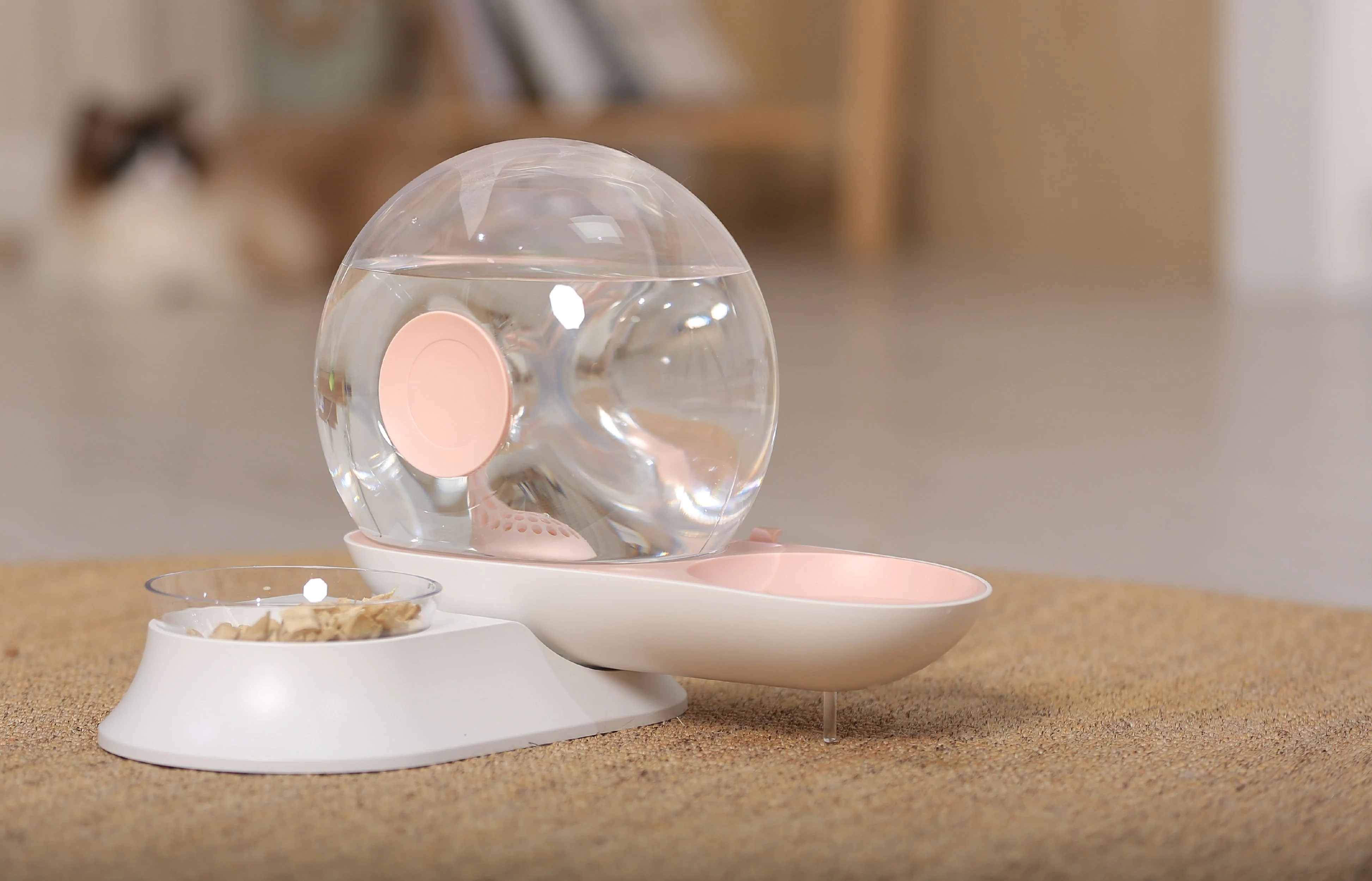 Pet Life ® 'Auto-Myst' Snail Shaped 2-in-1 Automated Gravity Pet Filtered Water Dispenser and Food Bowl - Image 7