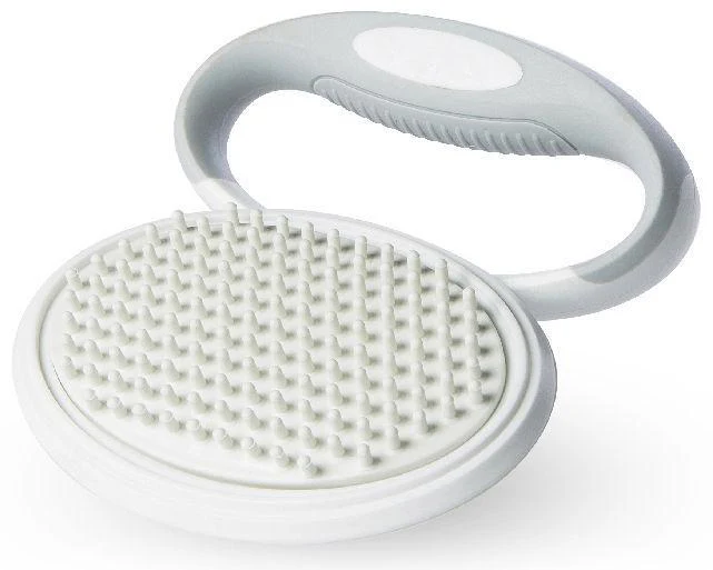 Pet Life ® 'Gyrater' Swivel Travel Silicone Massage Grooming Cat Brush - Image 3