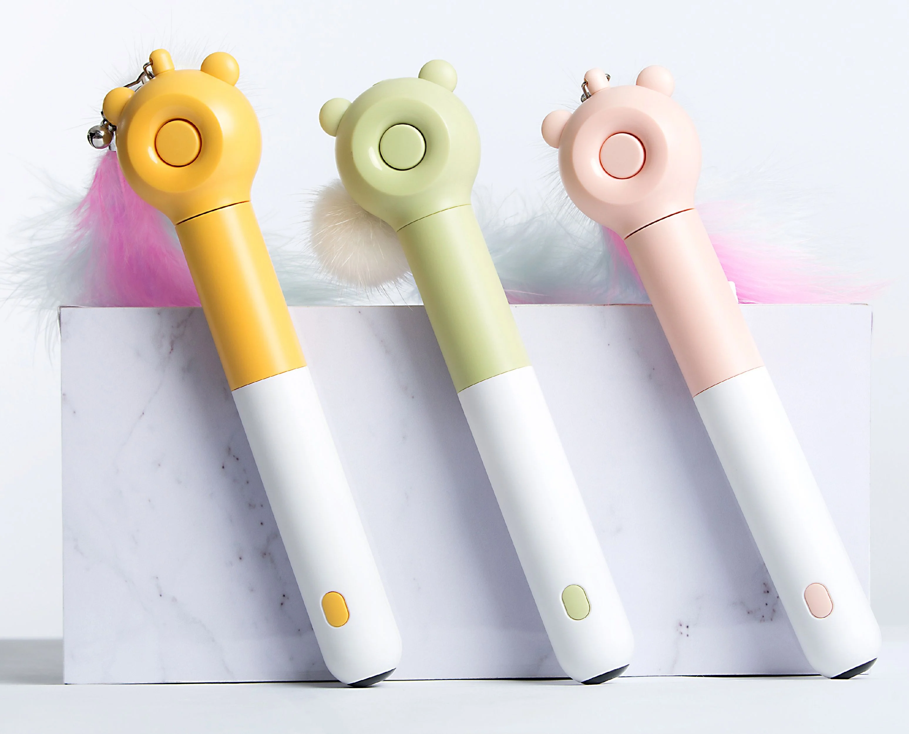 Pet Life ® 'KITIQUE" 3-in-1 Retractable and Extendable Feathered and Laser Wand Kitty Cat Teaser - Image 5