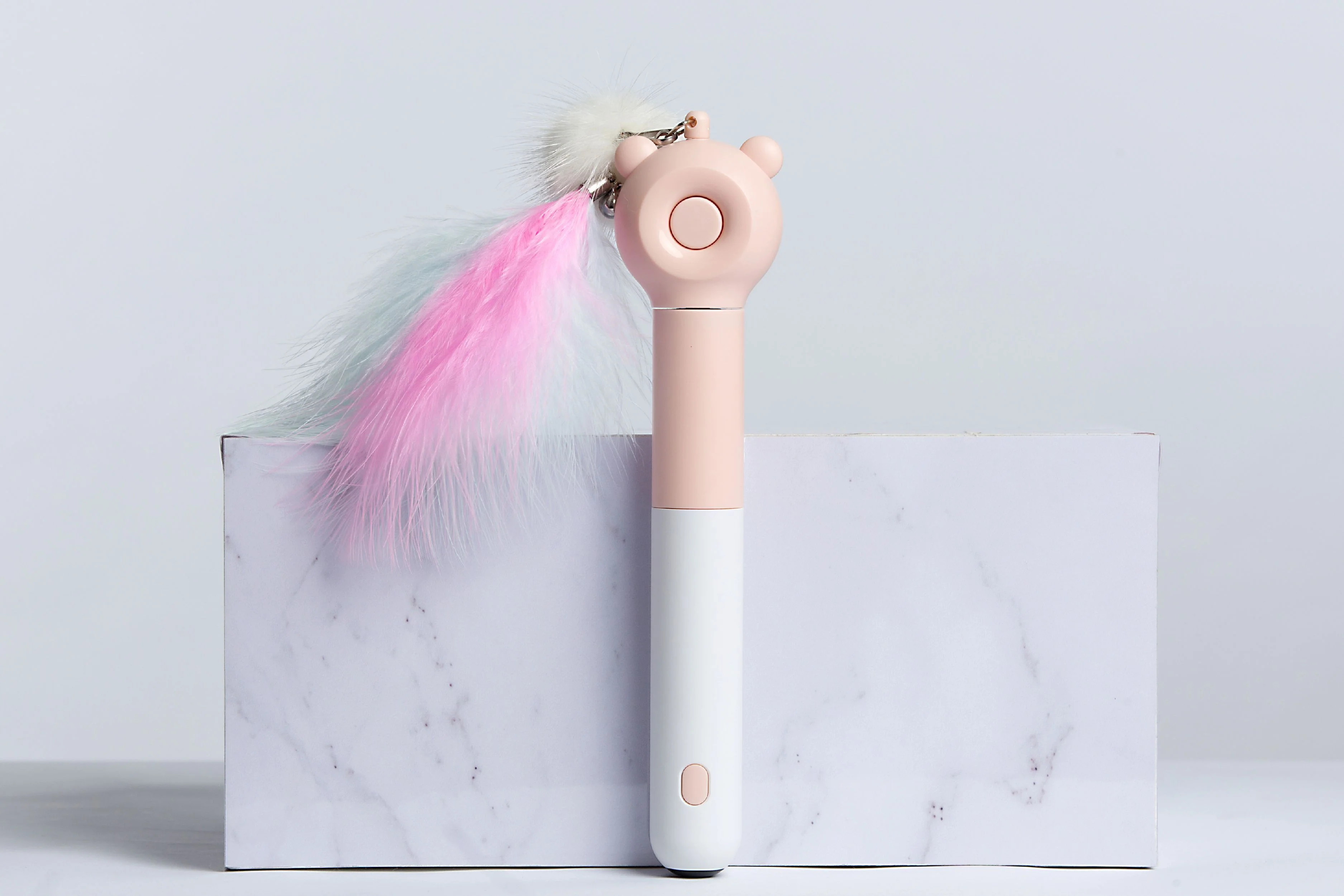 Pet Life ® 'KITIQUE" 3-in-1 Retractable and Extendable Feathered and Laser Wand Kitty Cat Teaser - Image 9