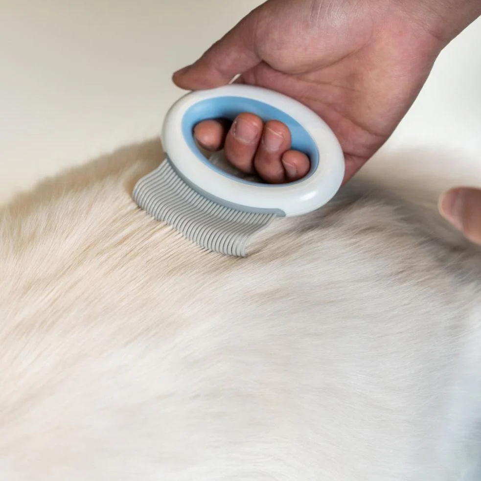 Pet Life ® 'Knuckler' Handheld Travel Flexible Grooming Pet Rake Comb - Image 6
