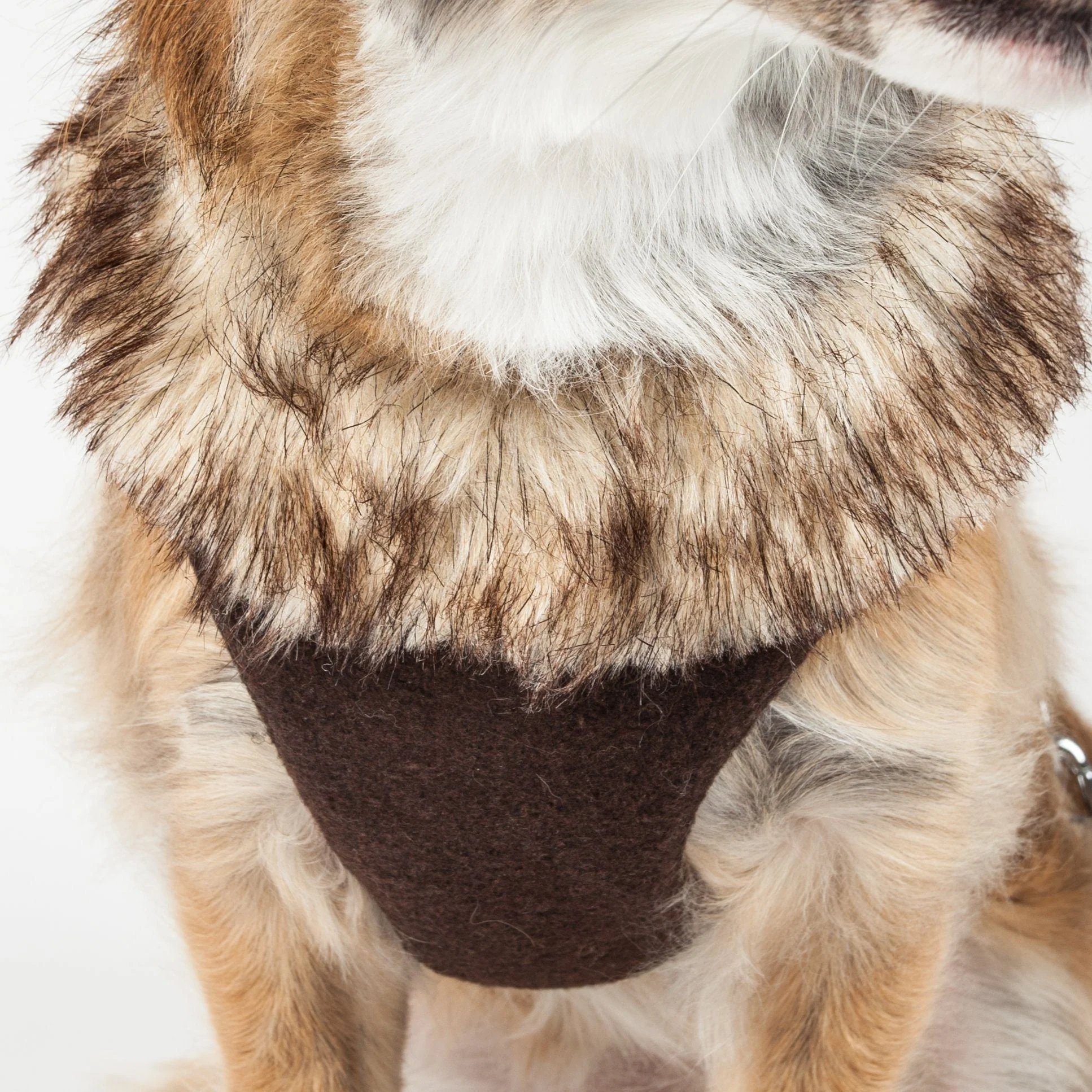 Pet Life ® Luxe 'Furracious' 2-In-1 Adjustable Dog Harness and Leash with Detachable Fur Collar - Image 11