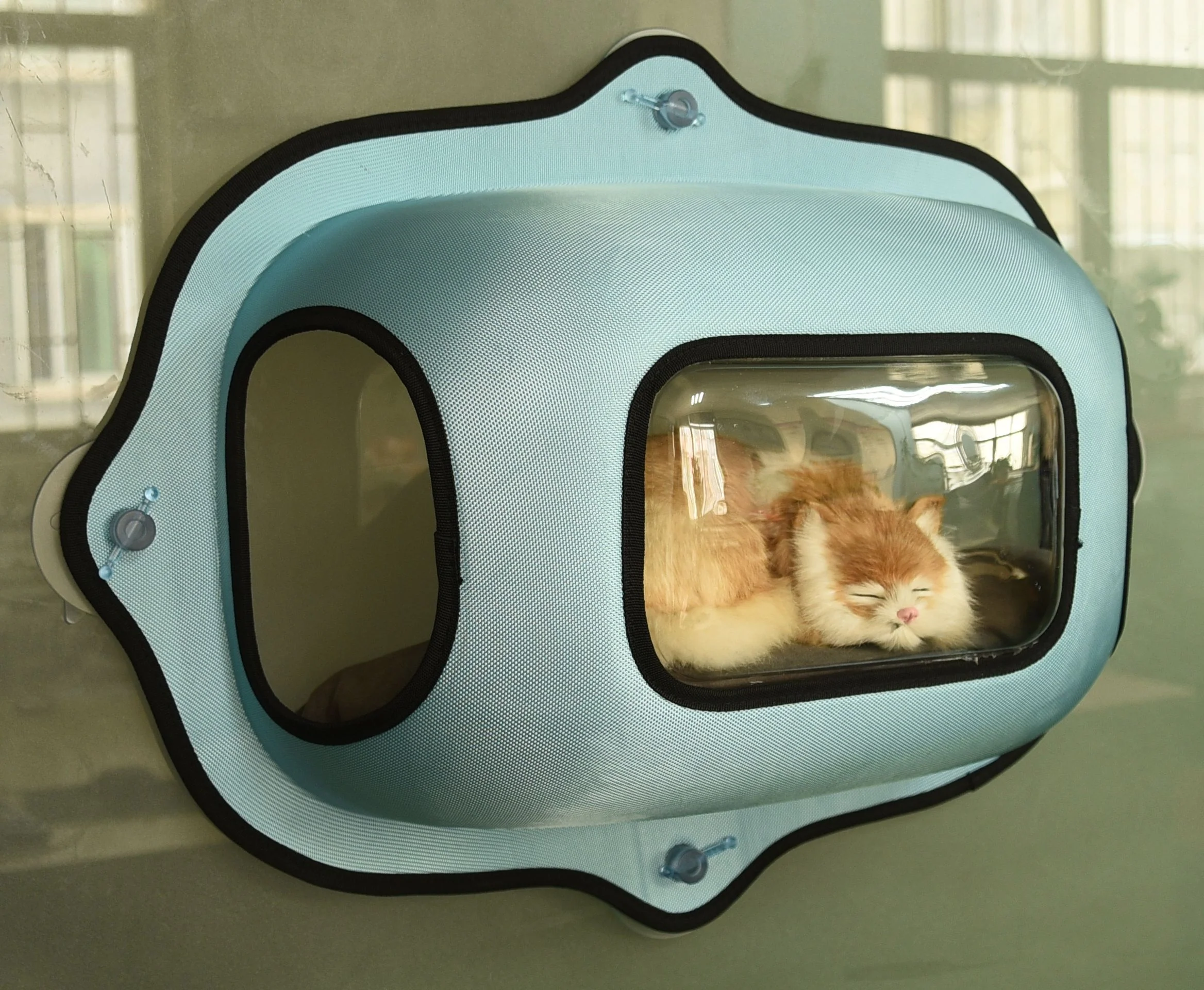 Pet Life ® 'Purr-view' See-through Suction Cup Kitty Cat Lounger and Bed - Image 4