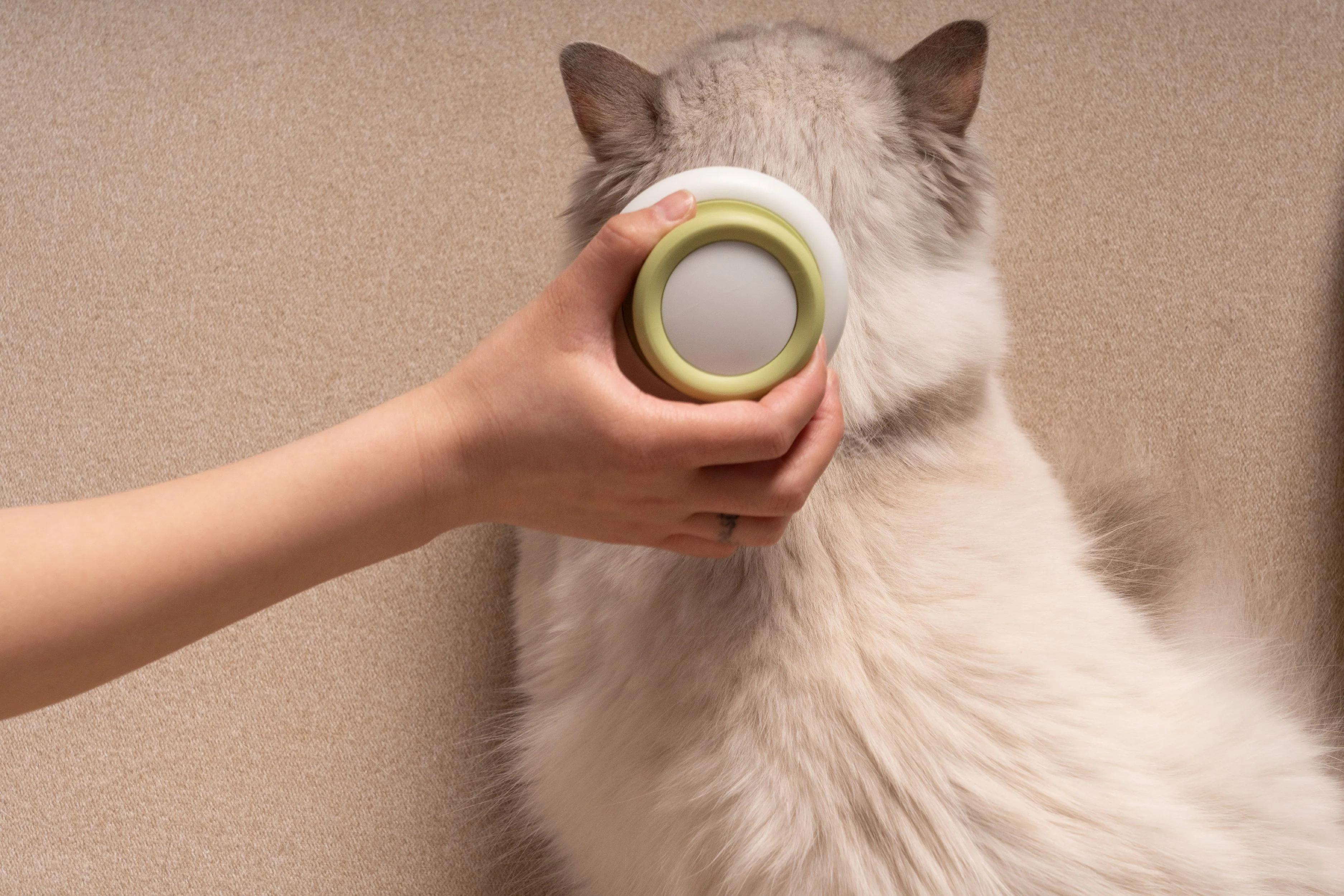 Pet Life ® 'Scwubba' Handheld Bathing Brushing and Massaging Soft Flexible Grooming Pet Comb - Image 6