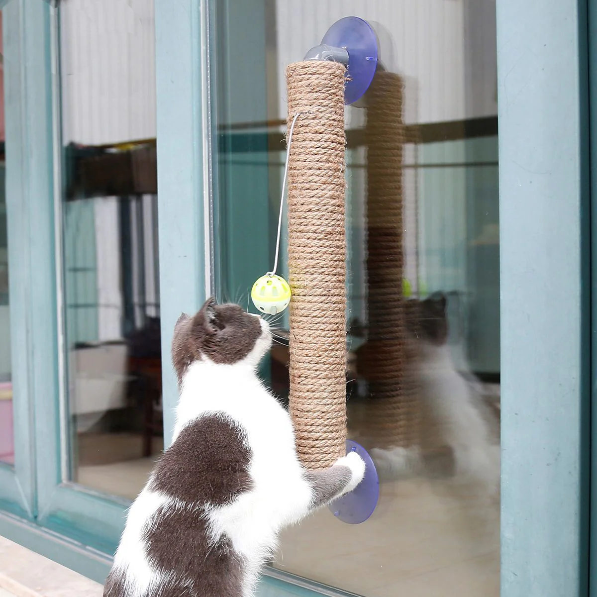 Pet Life ® 'Stick N' Claw' Sisal Rope and Toy Suction Cup Stick Shaped Cat Scratcher - Image 6