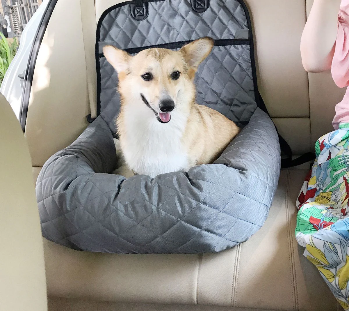 Pet Life ®'Pawtrol' Dual Converting Travel Safety Carseat and Pet Bed - Image 3