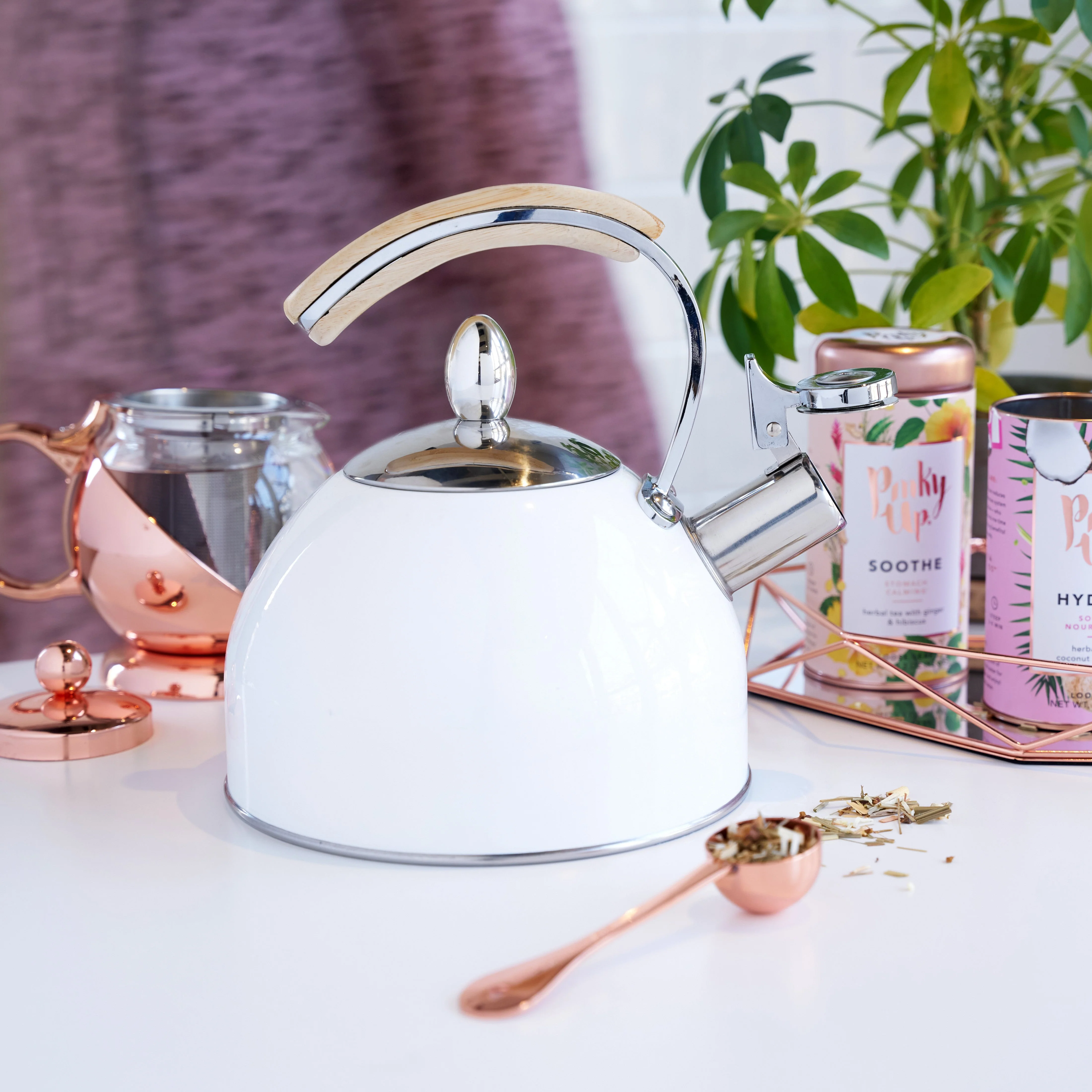 Presley White Tea Kettle - Image 3