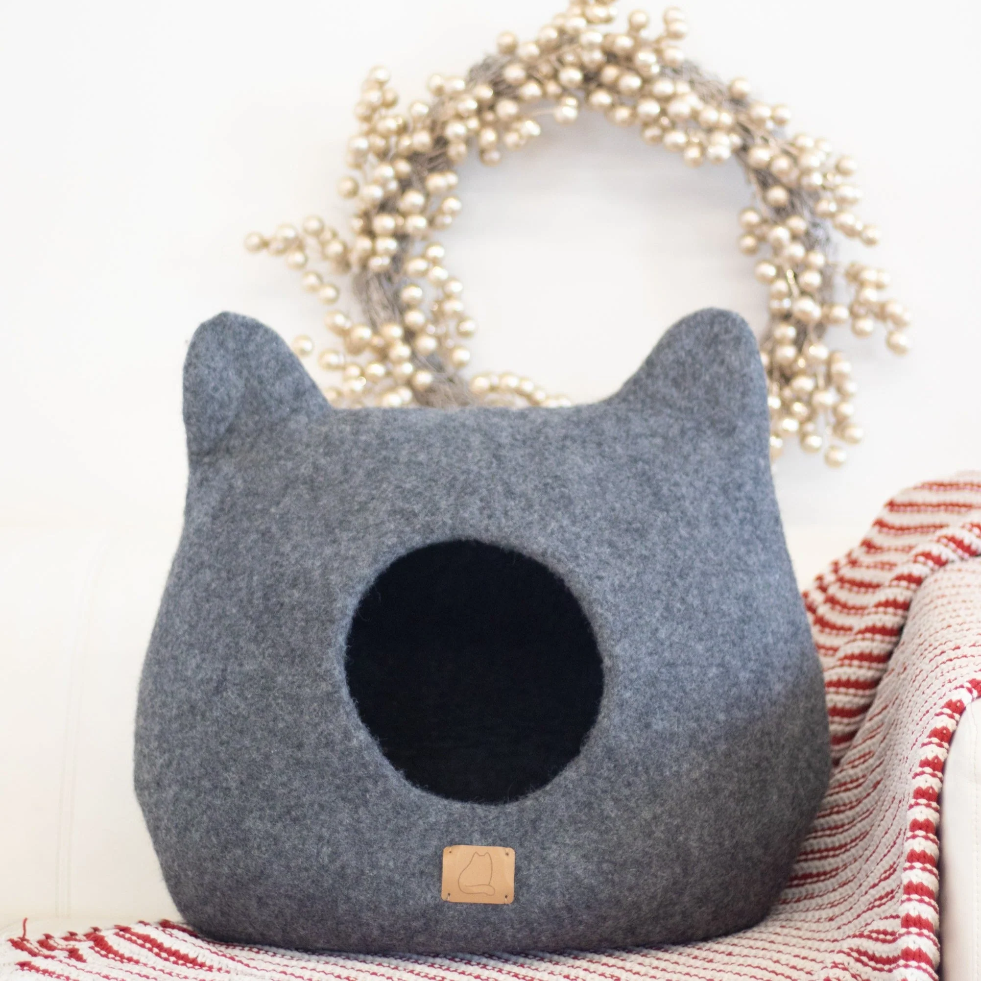 Stone Gray | Ear Style Cave - Image 5