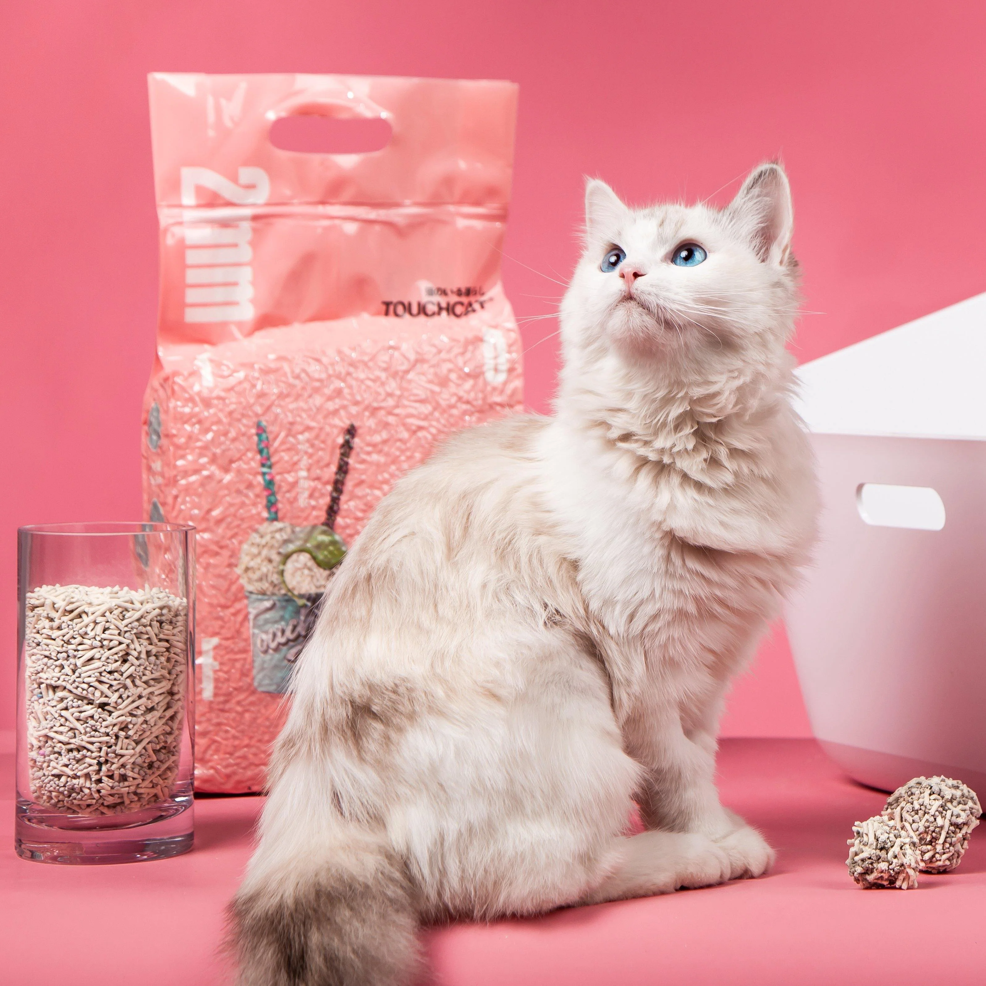 Touchcat 'Litter-ally Natural' Absorbant and Clumping Cat Litter w/ New Technology - w/ Active Carbon - Image 5