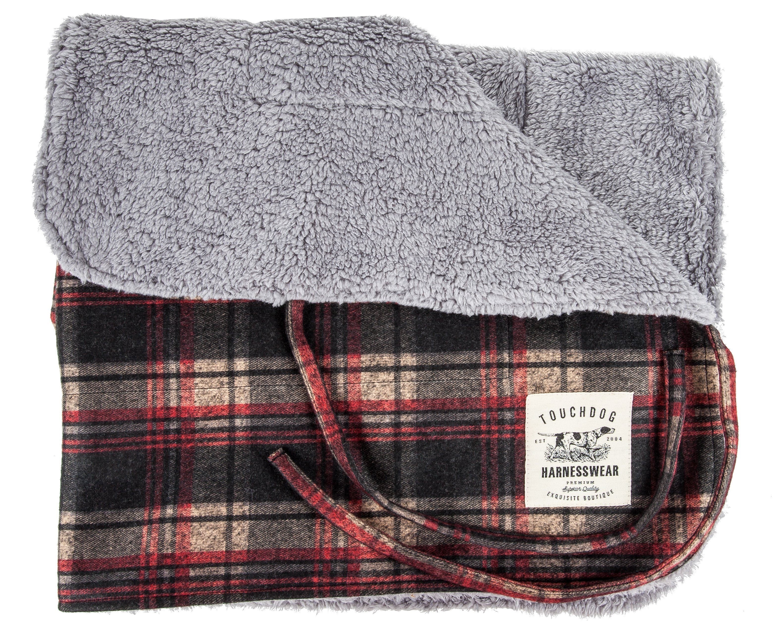 Touchdog ® 2-In-1 Tartan Plaid Dog Jacket and Matching Reversible Dog Mat - Image 10