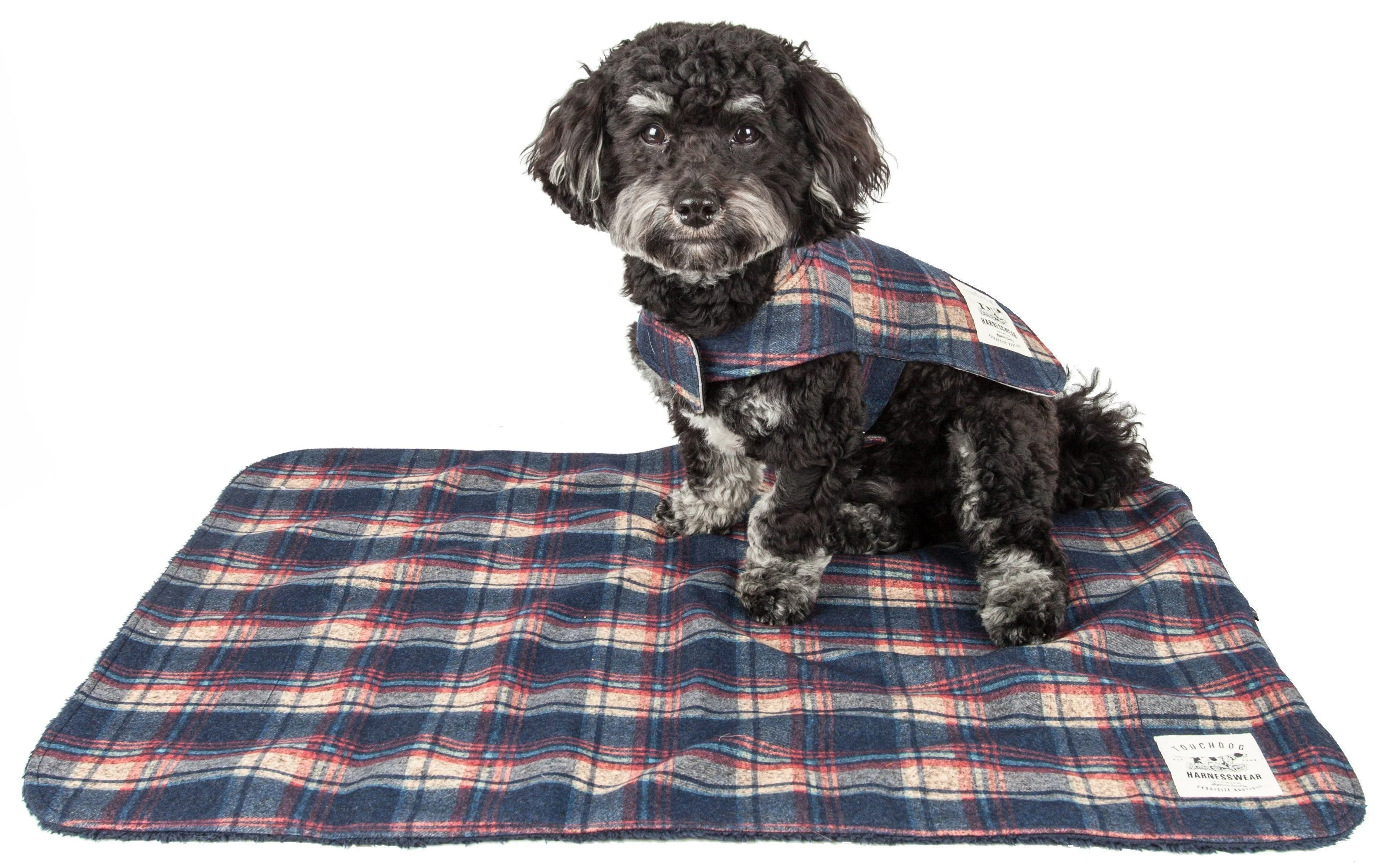 Touchdog ® 2-In-1 Tartan Plaid Dog Jacket and Matching Reversible Dog Mat - Image 3