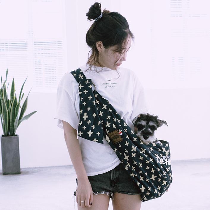 Touchdog 'Paw-Ease' Over-The-Shoulder Travel Sling Pet Carrier - Image 5
